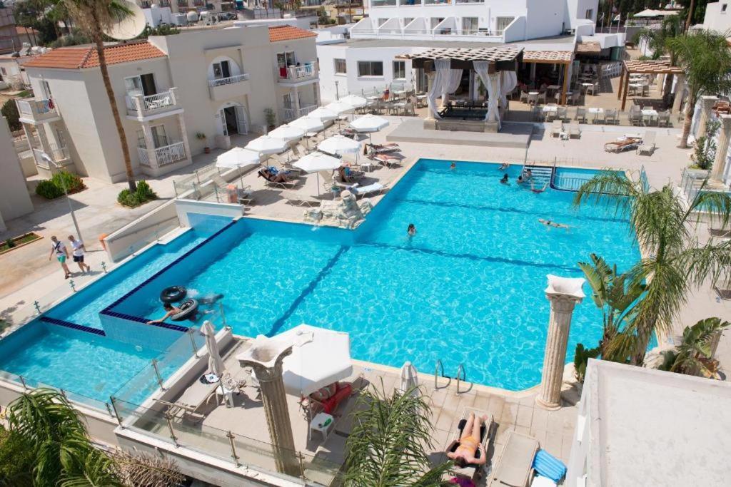 New Famagusta Hotel & Suites ไอยานาปา ภายนอก รูปภาพ