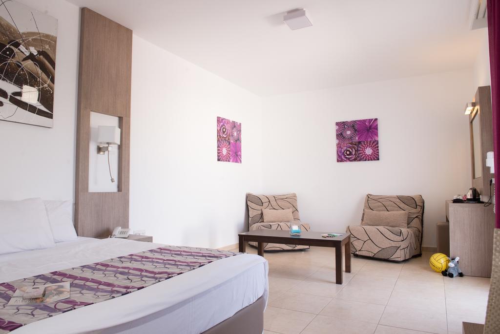 New Famagusta Hotel & Suites ไอยานาปา ห้อง รูปภาพ